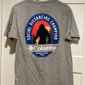 Mens columbia tee-shirt